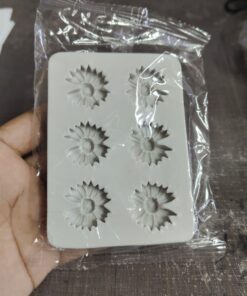 6 Cavity Assorted Daisy Silicone Mold